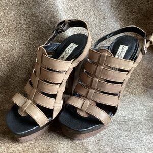 Naughty Monkey Leather Strap Design Platform Peep Toe Heels